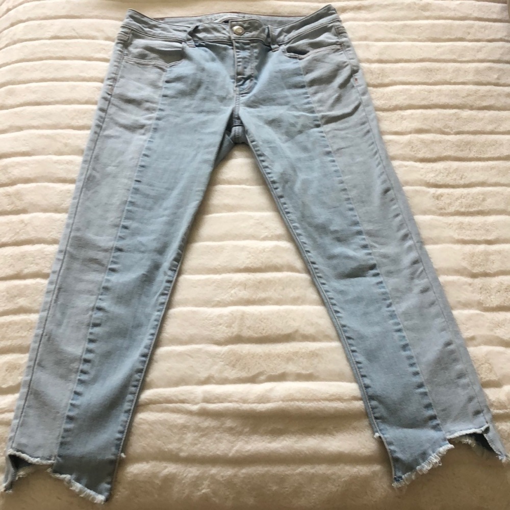American Eagle super stretch ankle jeans